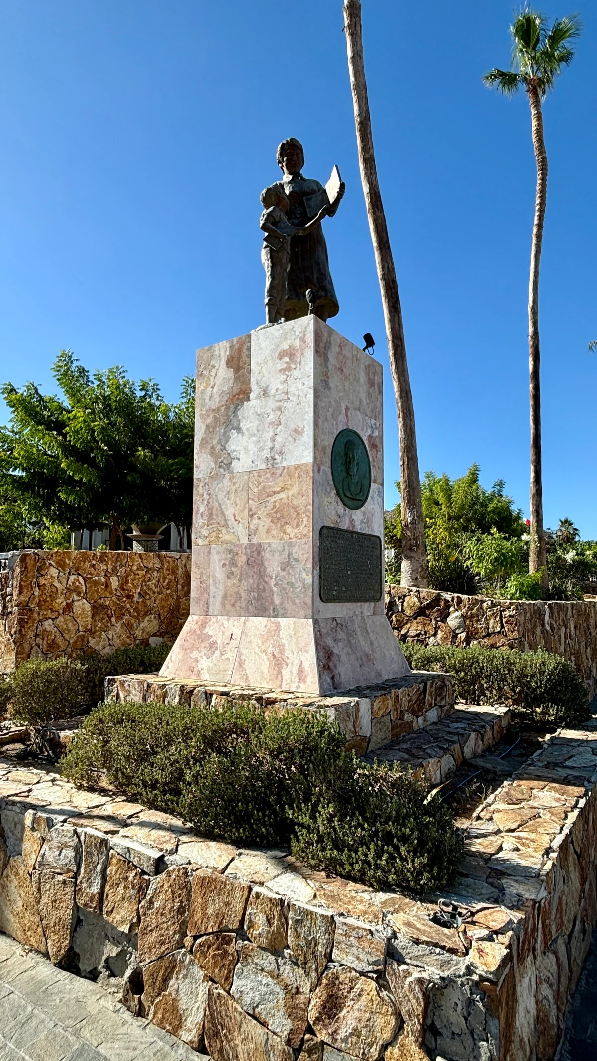 The monument to Amelia Wilkes in downtown Cabo San Lucas