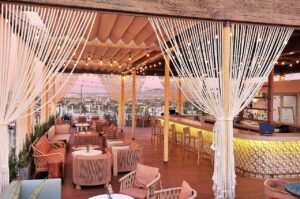 The Rooftop 360 restaurant - photo 6