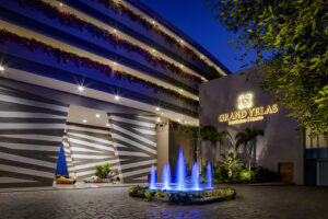 Grand Velas Los Cabos - Motor Lobby