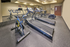 City Express Plus & Suites Cabo San Lucas - Gym