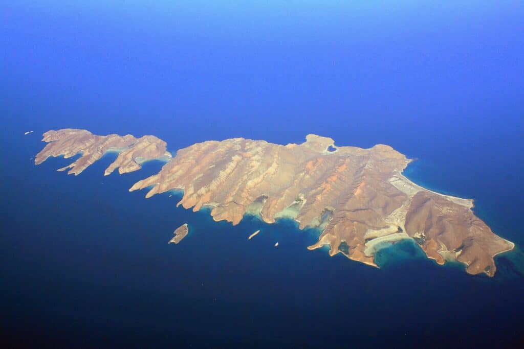 Espíritu Santo and Isla Partida from the air