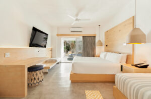 Bahia Hotel & Beach House - Poolside Room
