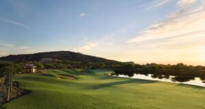 Palmilla Golf Club fairway and lake at sunset