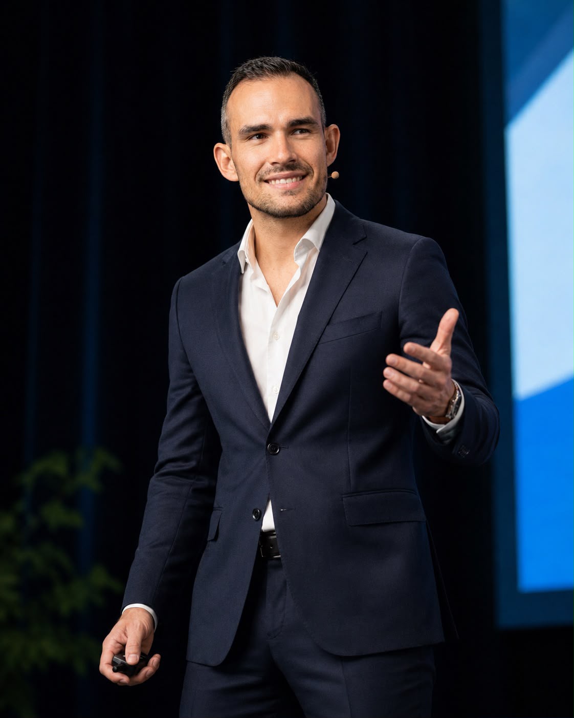Jonathan Argumedo, co-founder of What's In Cabo