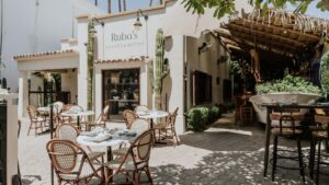 The terrace and storefront of Ruba's Bakery & Bistro in San José del Cabo