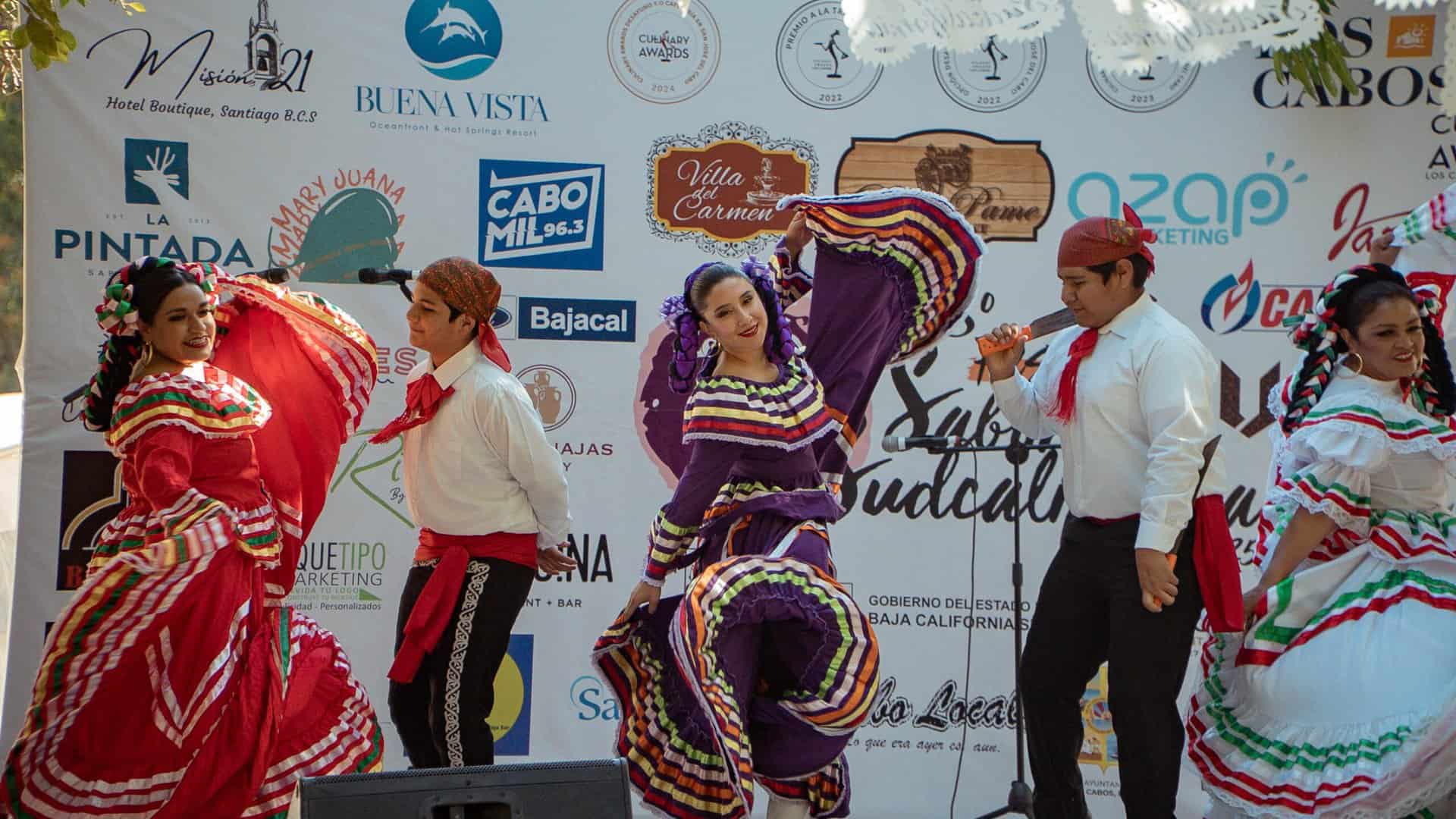 Folk dancers at a previous Festival Sabores de Sudcalifornia, from the official festival site